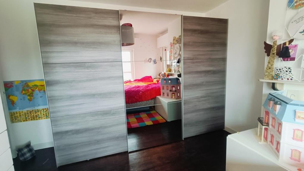 Grote dressing kleerkast, Ophalen