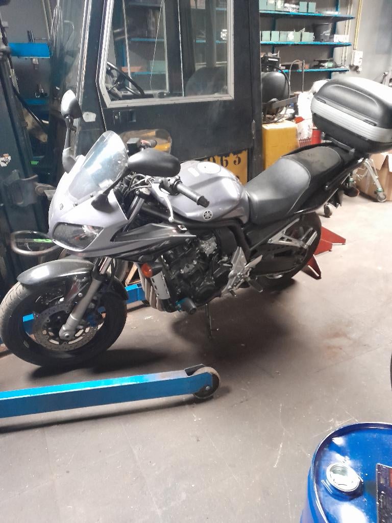 Yamaha Fazer 1000 ccm, Ophalen