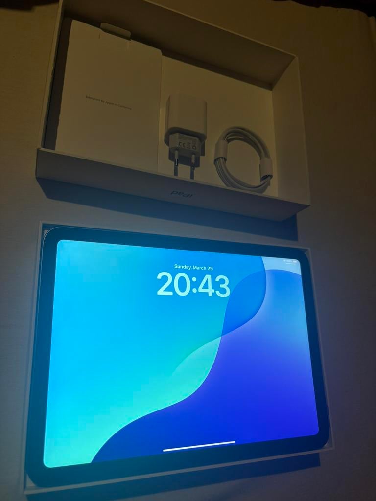 iPad 10th Generation 64GB – Perfecte staat + doos & lader, Informatique & Logiciels, Apple iPad Tablettes, Apple iPad, 11 pouces
