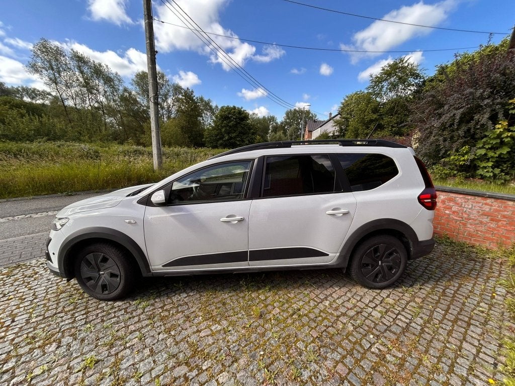 Dacia Jogger Expression Hybrid 140, Autos, Achat, 715 kg, Noir, Particulier