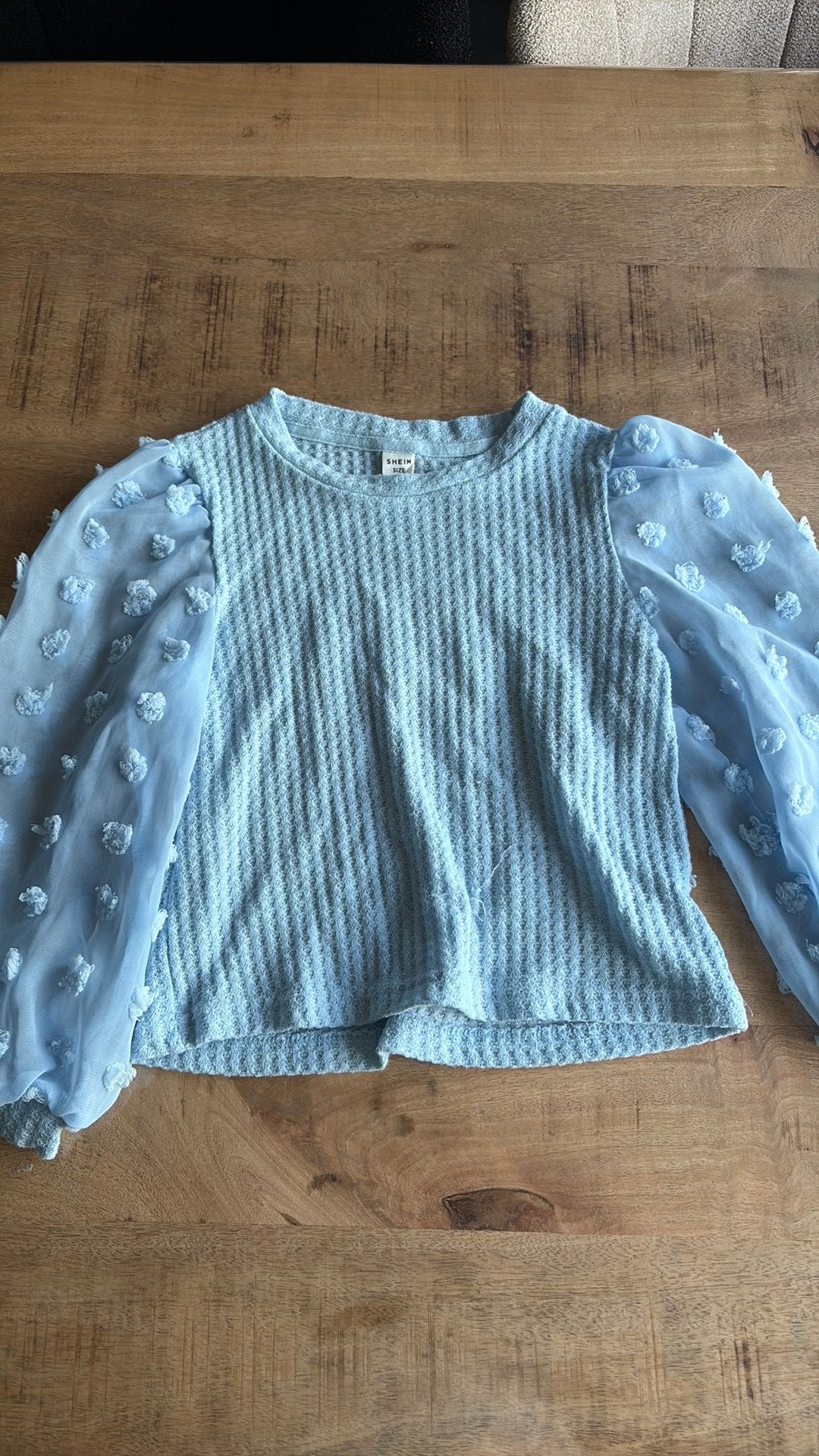 Pull Shein fille 6 ans 116cm bleu ciel manches tulle pompons, Enlèvement ou Envoi, Comme neuf, Fille