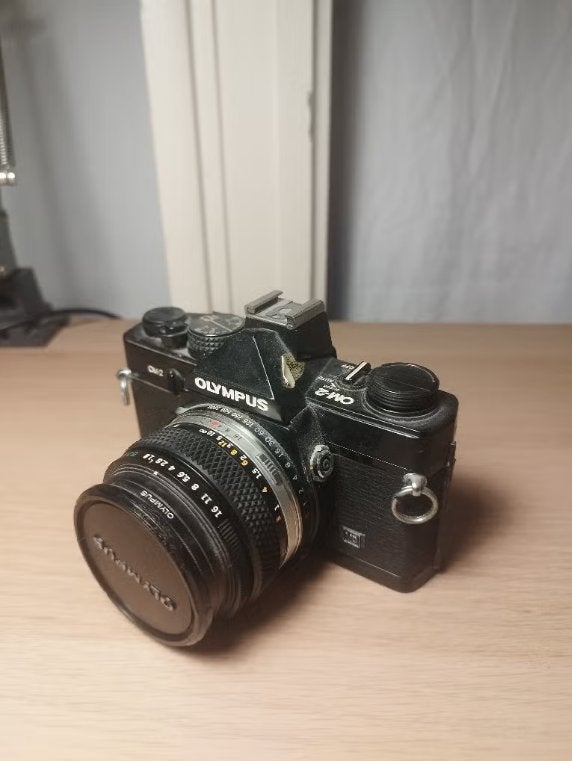 Olympus OM-2 + Zuiko 50 mm f/1.8 - Vintage Argentique, TV, Hi-fi & Vidéo, Enlèvement ou Envoi, Utilisé, Compact, Olympus