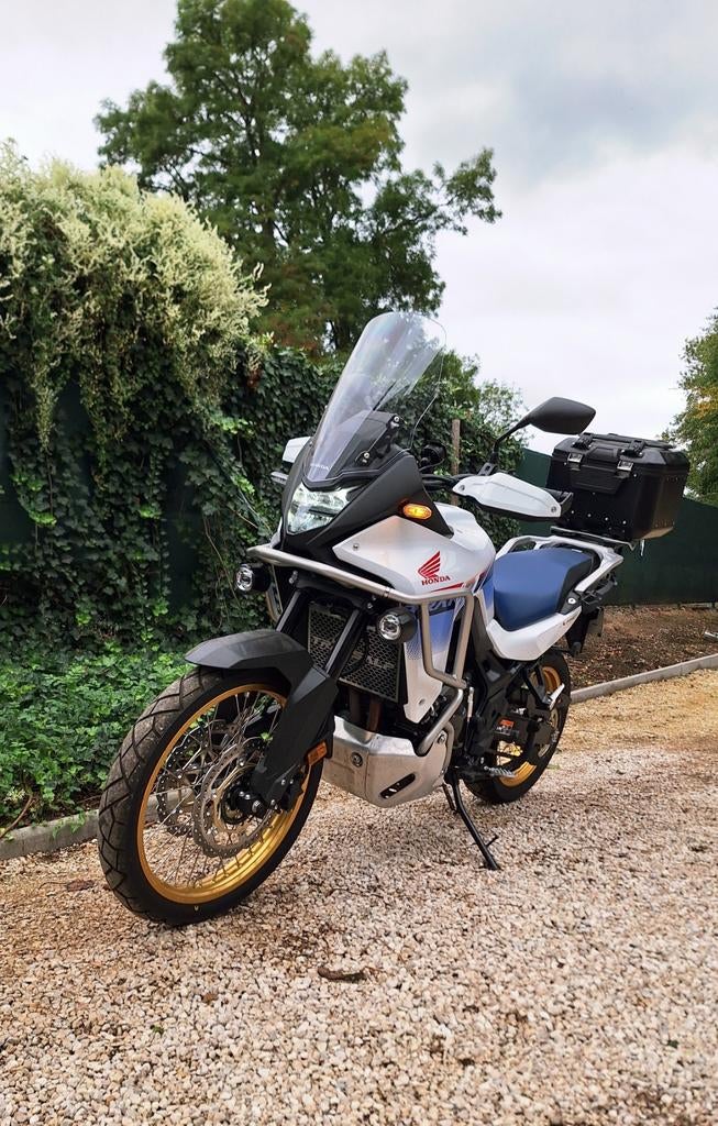 Honda transalp 750 NIEUW, 750 cc, 2 cilinders, Nieuw, Particulier