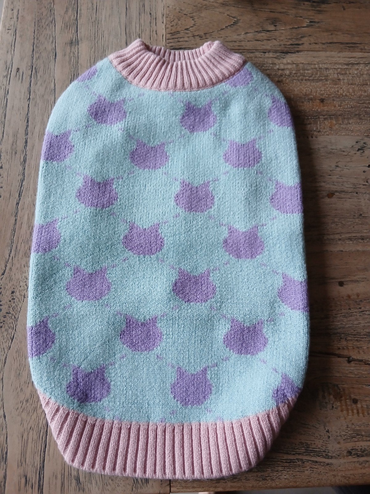 TRÈS JOLI PULL POUR CHIEN OU CHAT EN PARFAIT ÉTAT NEUF TAILL, Animaux & Accessoires, Enlèvement ou Envoi, Neuf, Pull pour chien