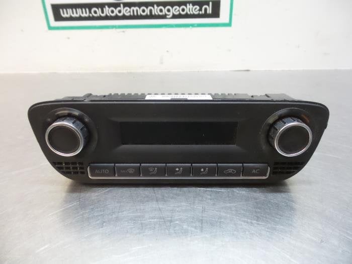 Kachel Bedieningspaneel van een Volkswagen Polo (Polo 09-), Gebruikt, -, -, Ophalen of Verzenden