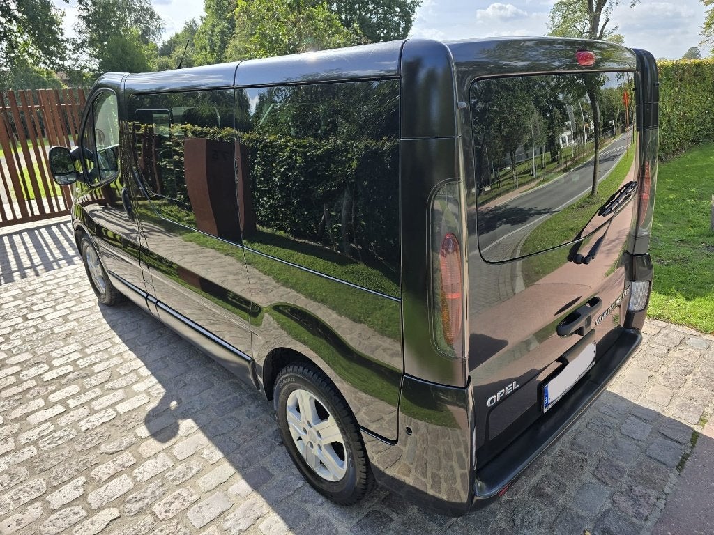 Opel Vivaro 1.9 CDTi Tour / 62.145 km / 7 ztpl, Autos, Achat, Vivaro, 4 portes, Entreprise