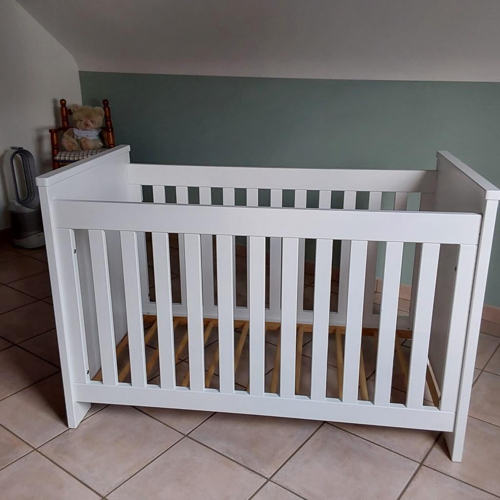 Lit bébé bopita, matelas et accessoires, Enlèvement, Comme neuf, Matelas