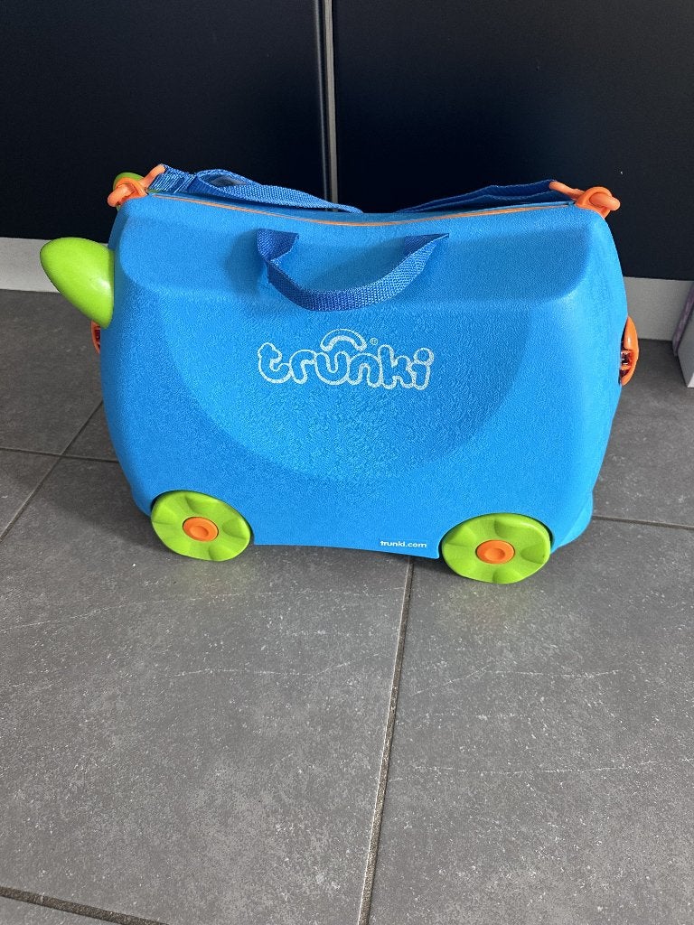 Kinder koffer trunki, Enlèvement, Comme neuf, Plastique dur, Roulettes