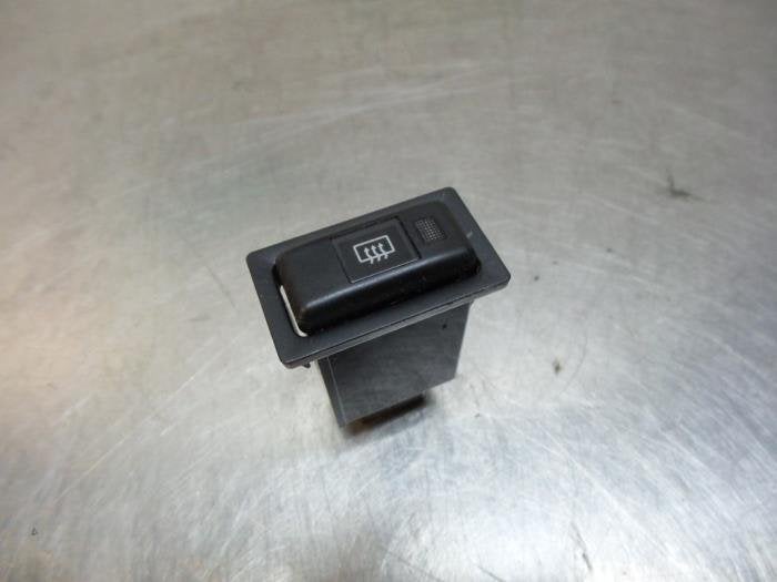 Commutateur chauffage vitre arrière d'un Toyota Starlet (St, -, Toyota, Utilisé, -