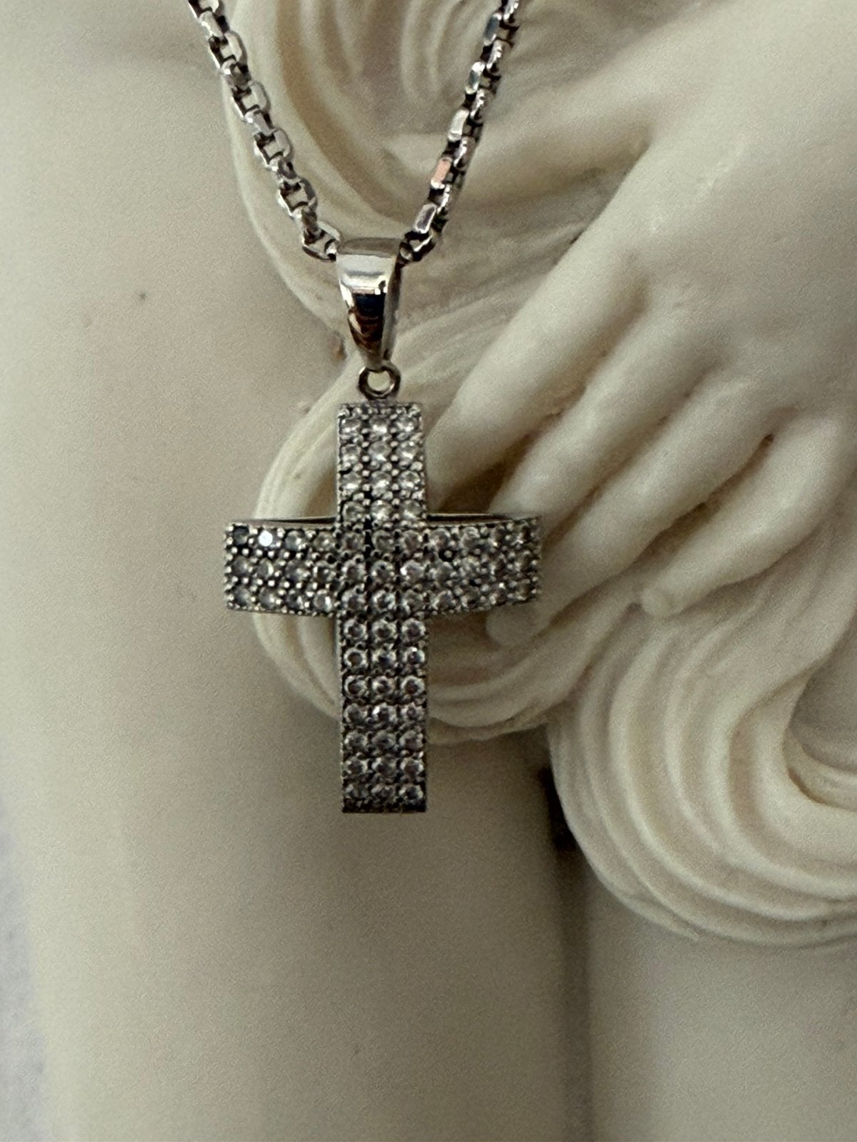 Te koop – prachtige kruis met ketting in witgoud, Ophalen of Verzenden, Nieuw, Wit, Goud