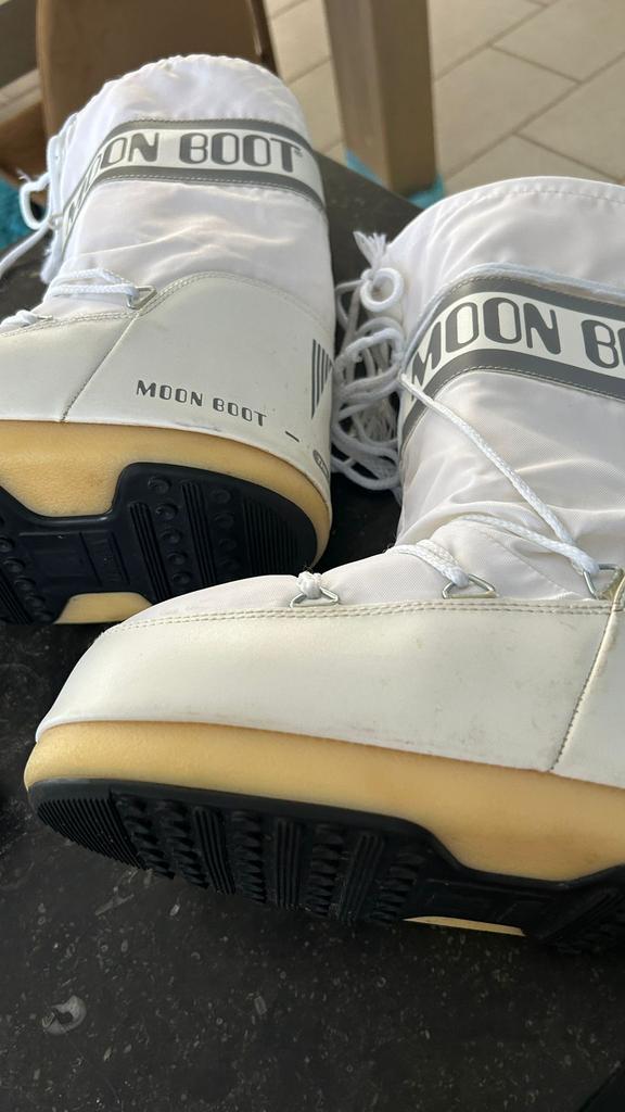 Moon Boots, Enlèvement ou Envoi, Comme neuf, Bottes de neige, Blanc