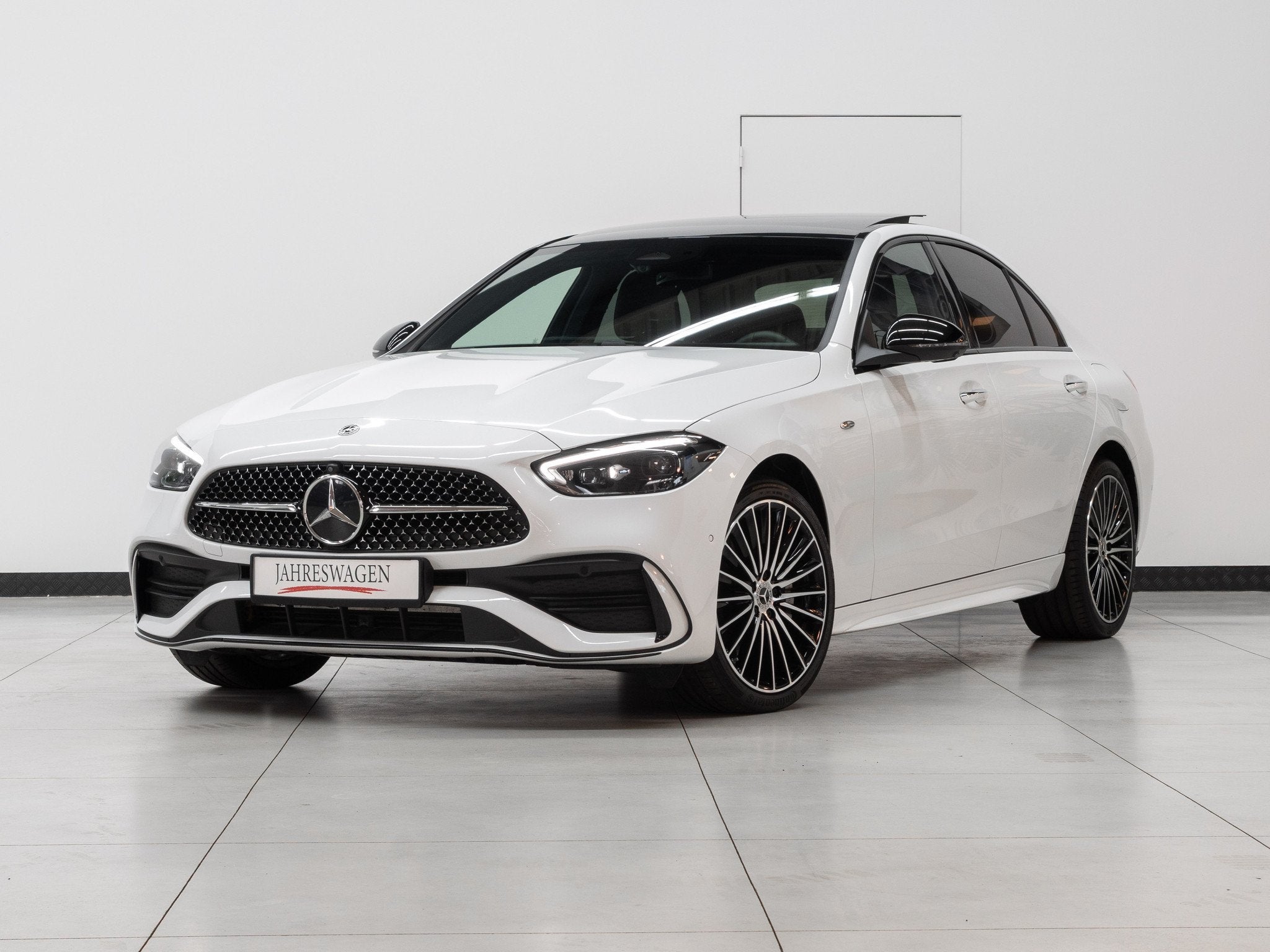 Mercedes-Benz C-Klasse 300 de AMG Premium Plus Night 19" PAN, Autos, Cuir, 4 portes, Entreprise, Carnet d'entretien