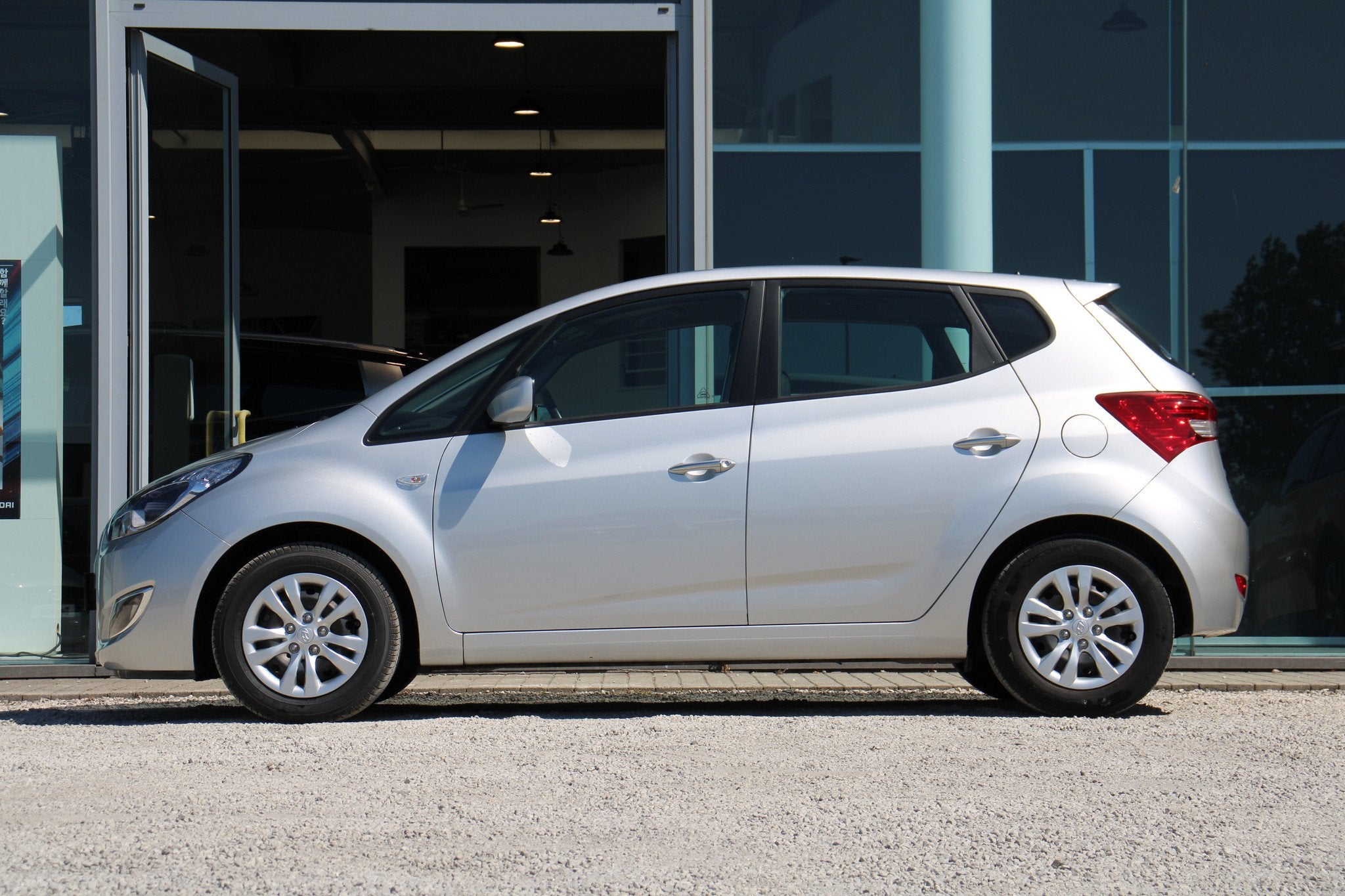 Hyundai ix20 1.4ISG Cool M5 *AC*VERSCH.ACHTERBANK*GARANTIE*, Autos, Hyundai, Argent ou Gris, Achat, 90 ch, Entreprise