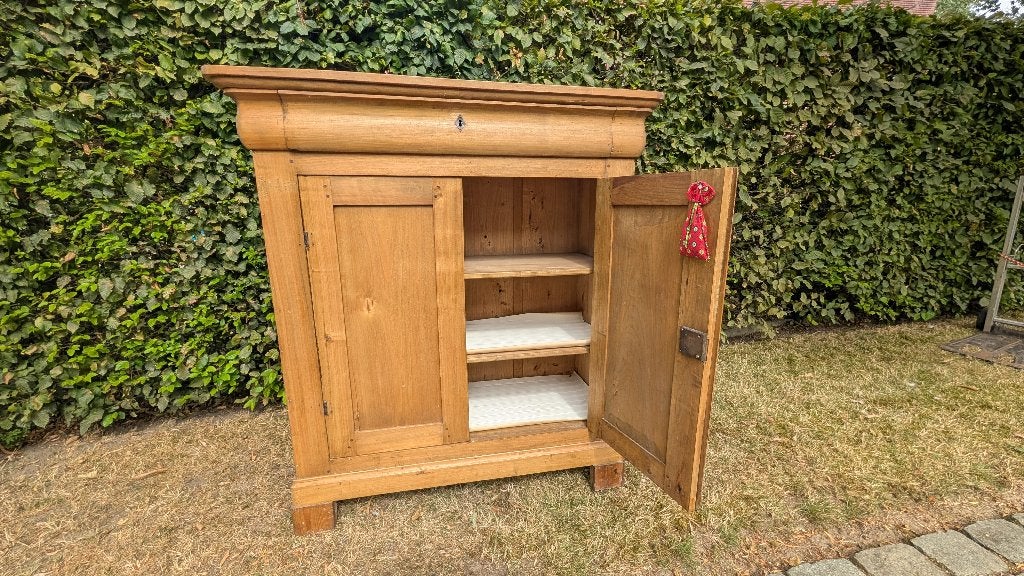 Vintage dressoir in grenenhout, Huis en Inrichting, Ophalen, Gebruikt, Grenenhout