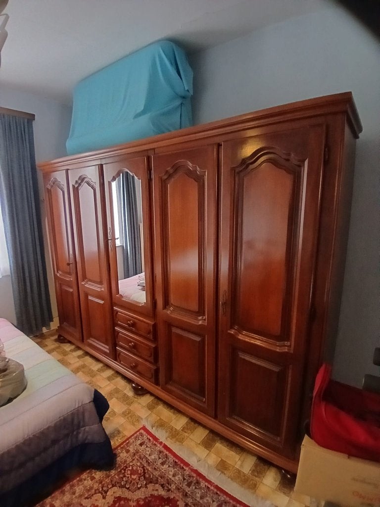 GRATUIT armoire/penderie/étagères/tiroirs en merisier, Antiquités & Art, Enlèvement