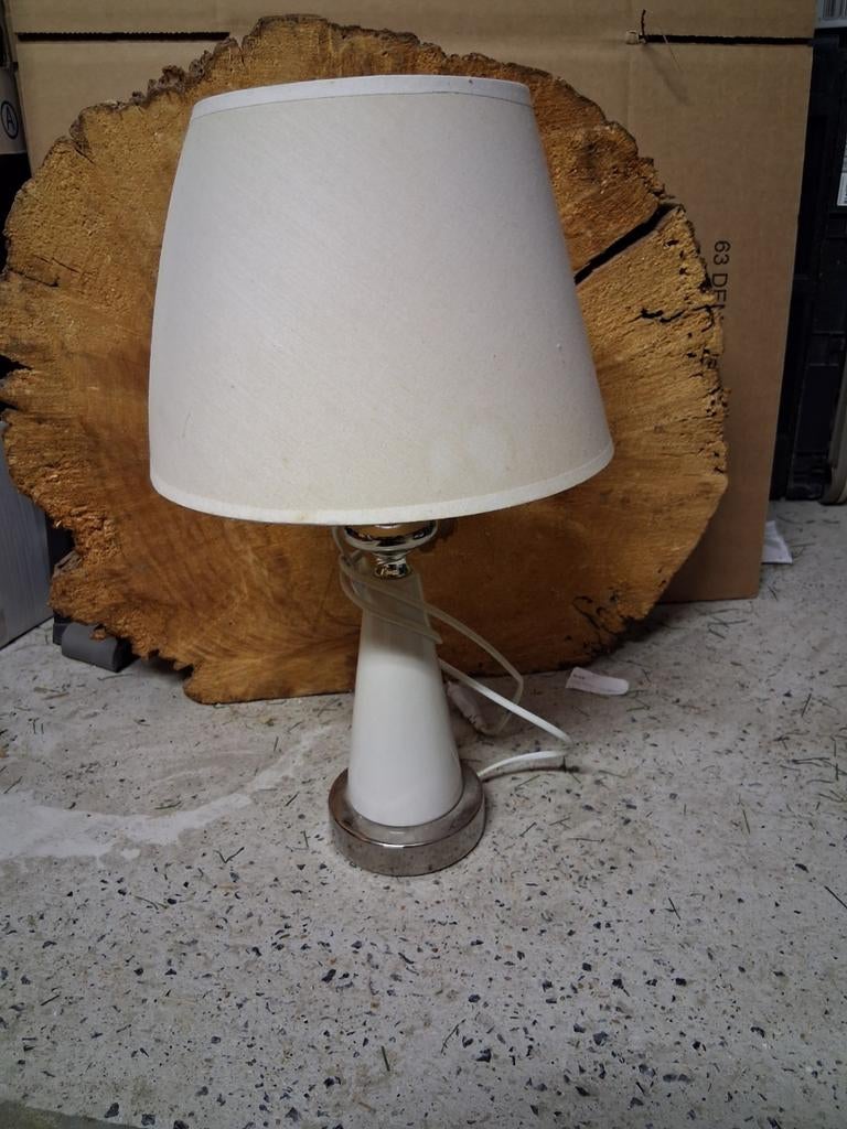 Lampe de chevet, Enlèvement