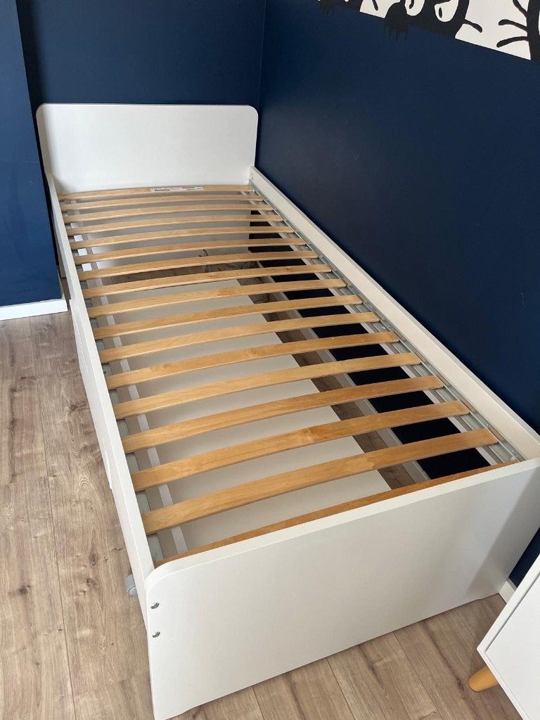 IKEA kinderbed, Kinderen en Baby's, Kinderkamer | Bedden, Ophalen, 85 tot 100 cm, Zo goed als nieuw, Lattenbodem