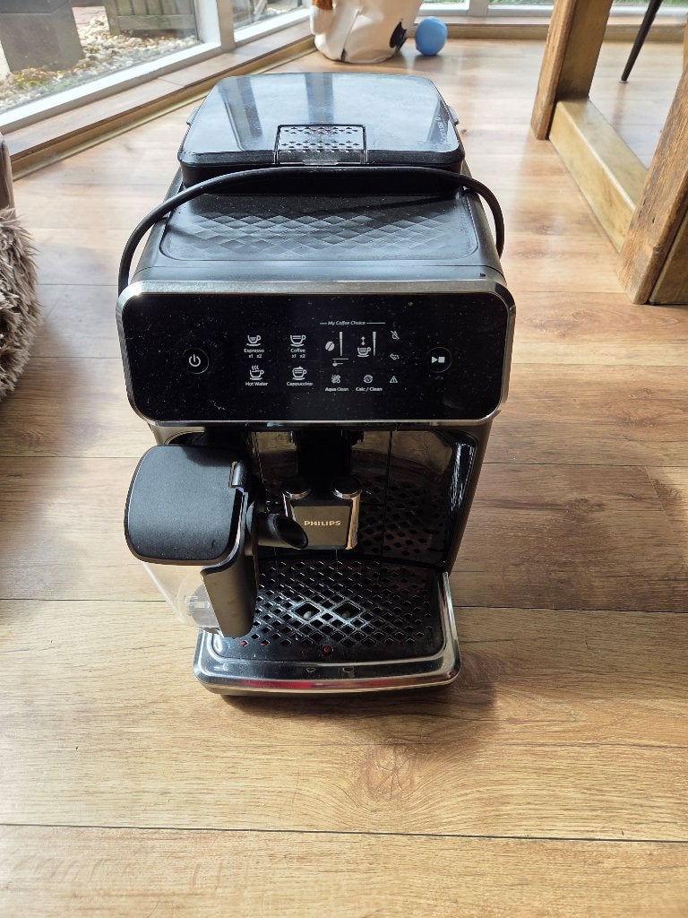 Philips 2200-serie volautomatische espressomachine, Electroménager, Cafetières, Utilisé, Café moulu, Café en grains, Réservoir d'eau amovible