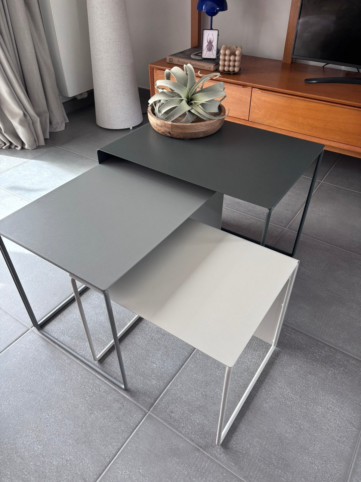 Ferm Living Cluster bijzettafels set van 3, Ophalen, Zo goed als nieuw, Metaal