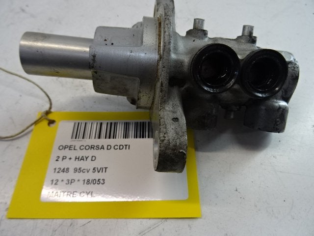 HOOFDREMCILINDER Opel Corsa D (01-2006/12-2014), Auto-onderdelen, Remmen en Aandrijving, Opel, Gebruikt