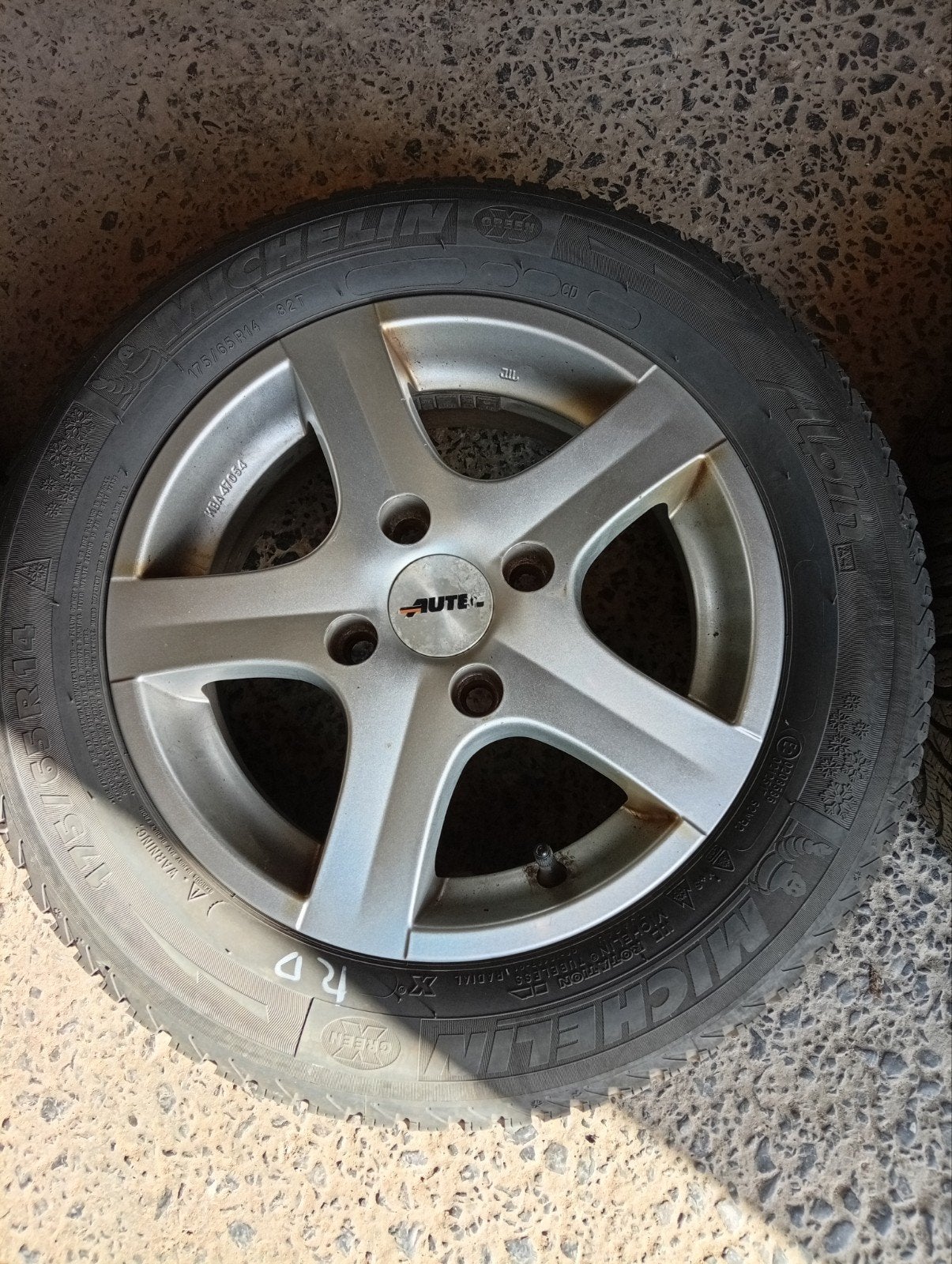 kit hiver Ford Fiesta a partir 2014 0495 999 157, Enlèvement, Utilisé