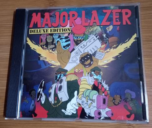 "Free The Universe (Deluxe Edition)" (Major Lazer) CD ZGAN, Cd's en Dvd's, Cd's | Reggae en Ska, Ophalen of Verzenden, Zo goed als nieuw