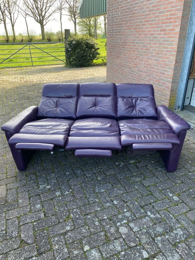 Retro paarse leren banken / relaxbank / bank paars leer, Maison & Meubles, Canapés | Coins salons complets, Utilisé, Cuir, Enlèvement ou Envoi