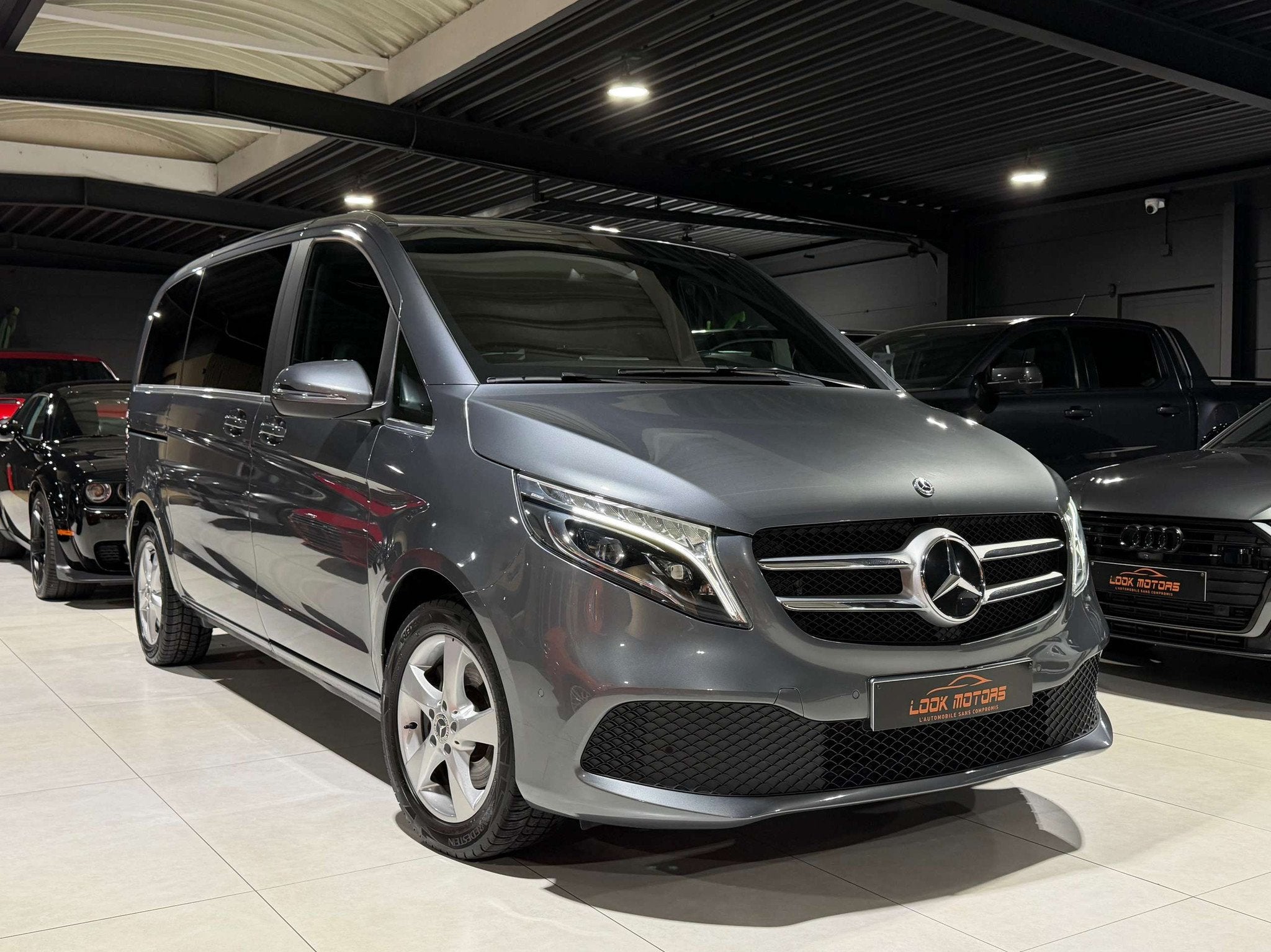Mercedes-Benz V-Klasse 250 d Avantgarde 190cv AUTOMATIQUE 7, Auto's, Automaat, Achterwielaandrijving, Gebruikt, Zwart