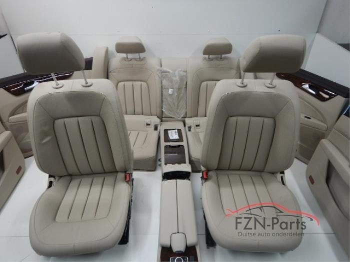 Mercedes Benz CLS W218 Interieur Leder Seidebeige Dashboard, Ophalen of Verzenden, Gebruikt