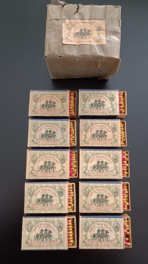 Vintage houten luciferdoosjes Drie Paardjes., Ophalen of Verzenden, Zo goed als nieuw, Luciferdoosjes of -merken