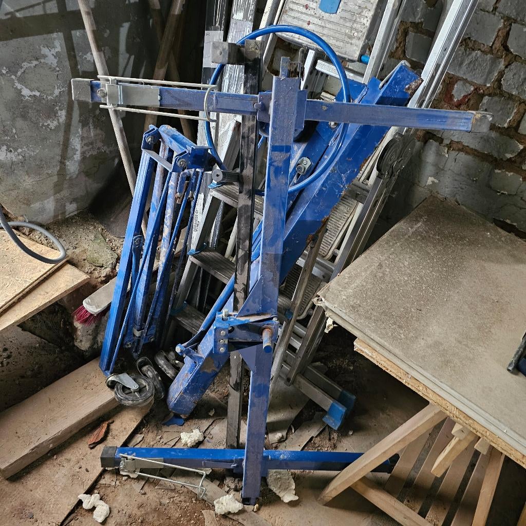 Platen lift hyundai, Ophalen, Gebruikt, Handmatig