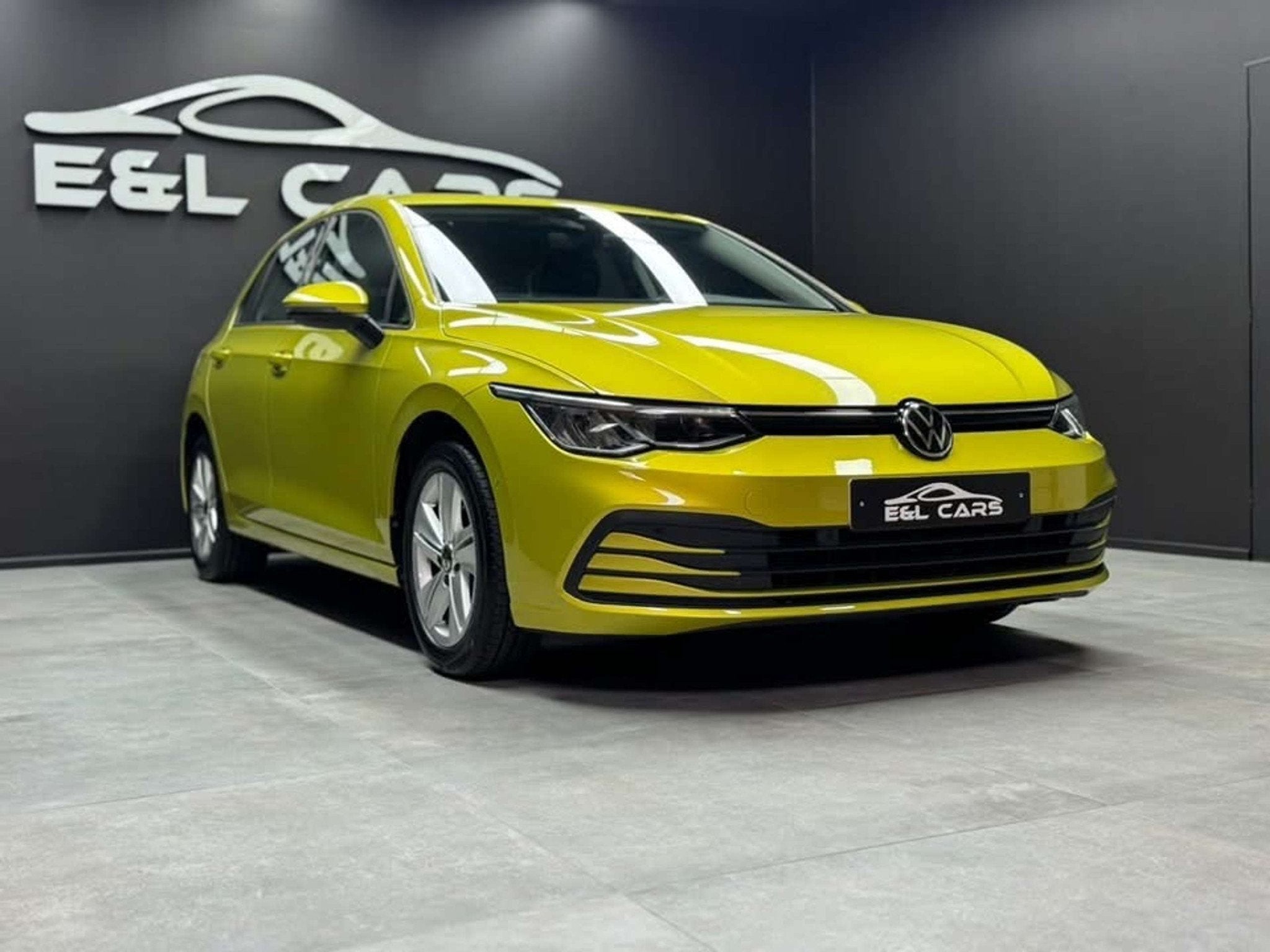 Volkswagen Golf Golf 1.5 eTSI DSG *12 mois de garantie*, Autos, Achat, Entreprise, Jaune, 5 portes