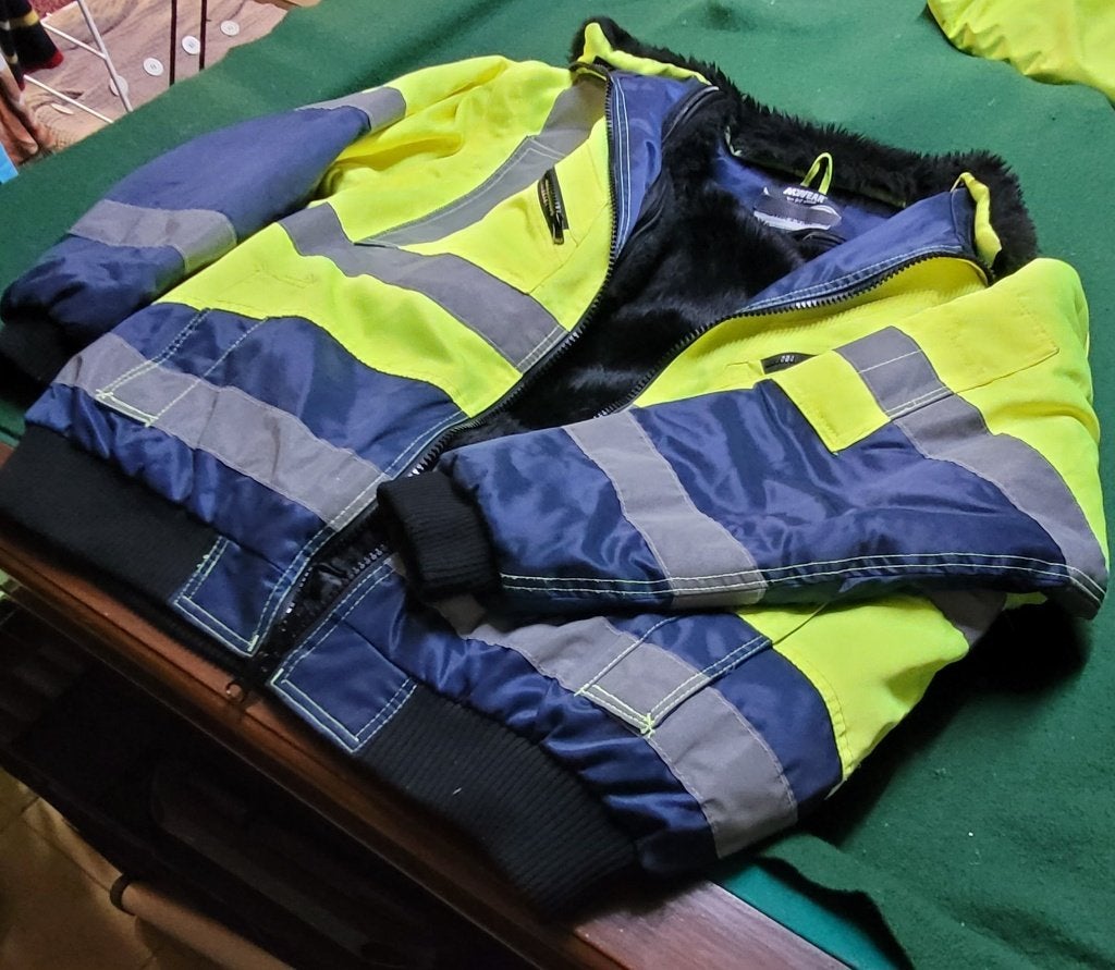3Veiligheidsjassen1 body , ideaal voor seingevers (zgan), Ophalen, Zo goed als nieuw