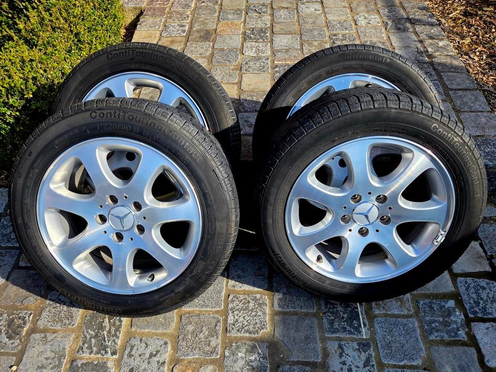 Jantes Mercedes + pneus Continental, Autos : Pièces & Accessoires, Pneus & Jantes, Pneus et Jantes, Pneus été, 16 pouces, 205 mm