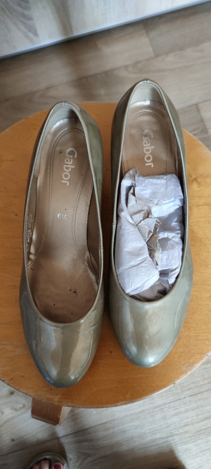 Chaussures Gabor laquées beiges m39, Enlèvement, Beige