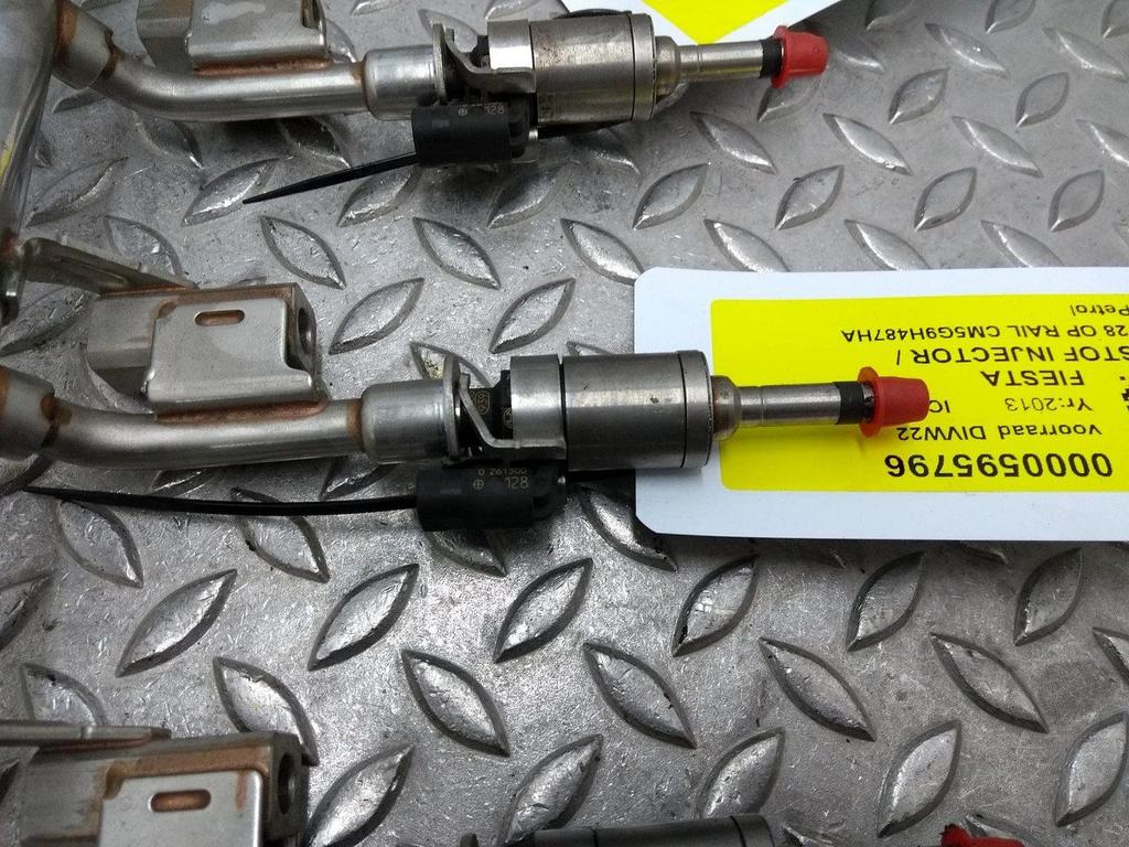 FORD FIESTA BRANDSTOF INJECTOR / VERSTUIVER 2013, Auto-onderdelen, Ophalen of Verzenden, Gebruikt, Stiba lid