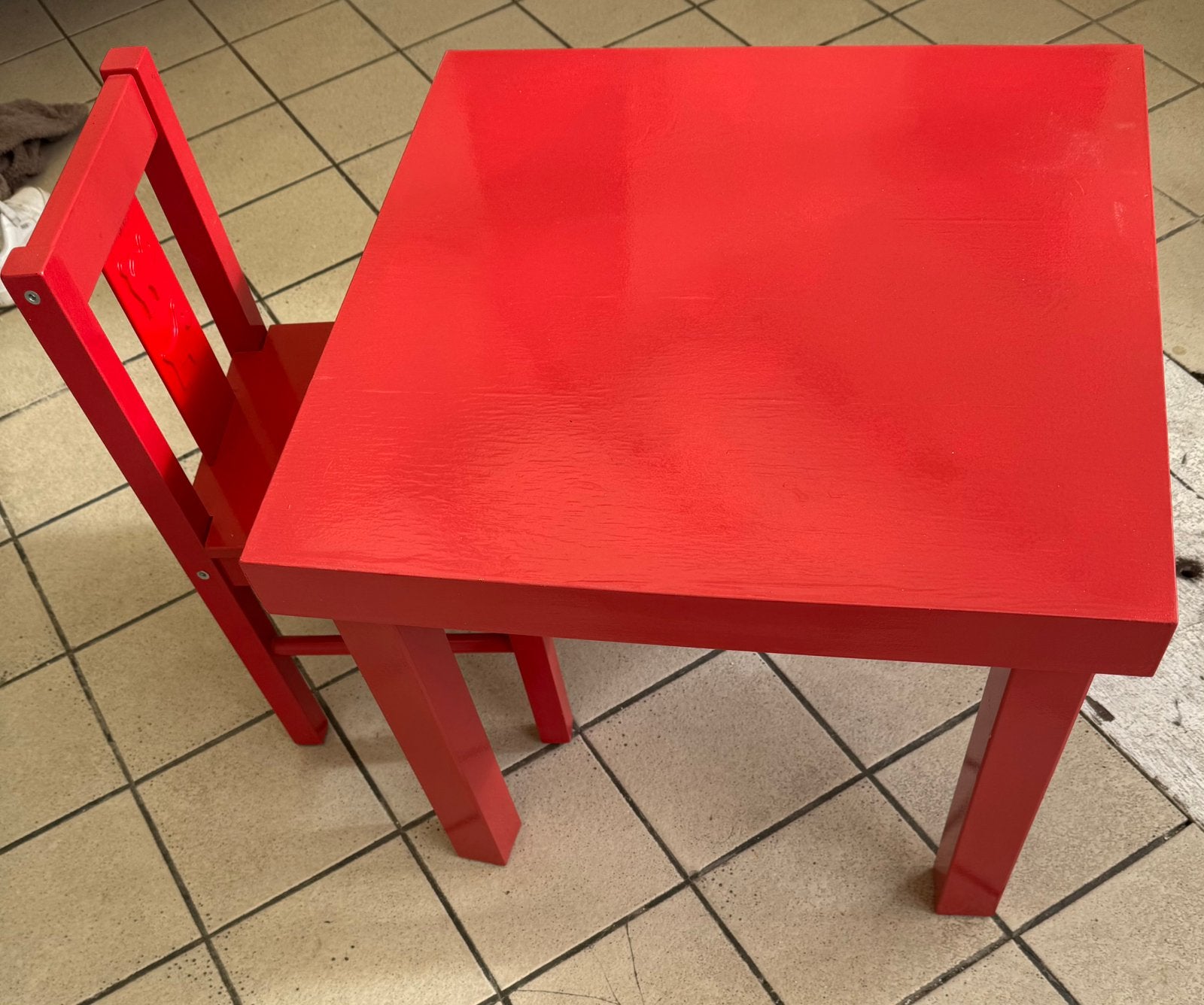 Table et chaise a donner, Ophalen, Zo goed als nieuw