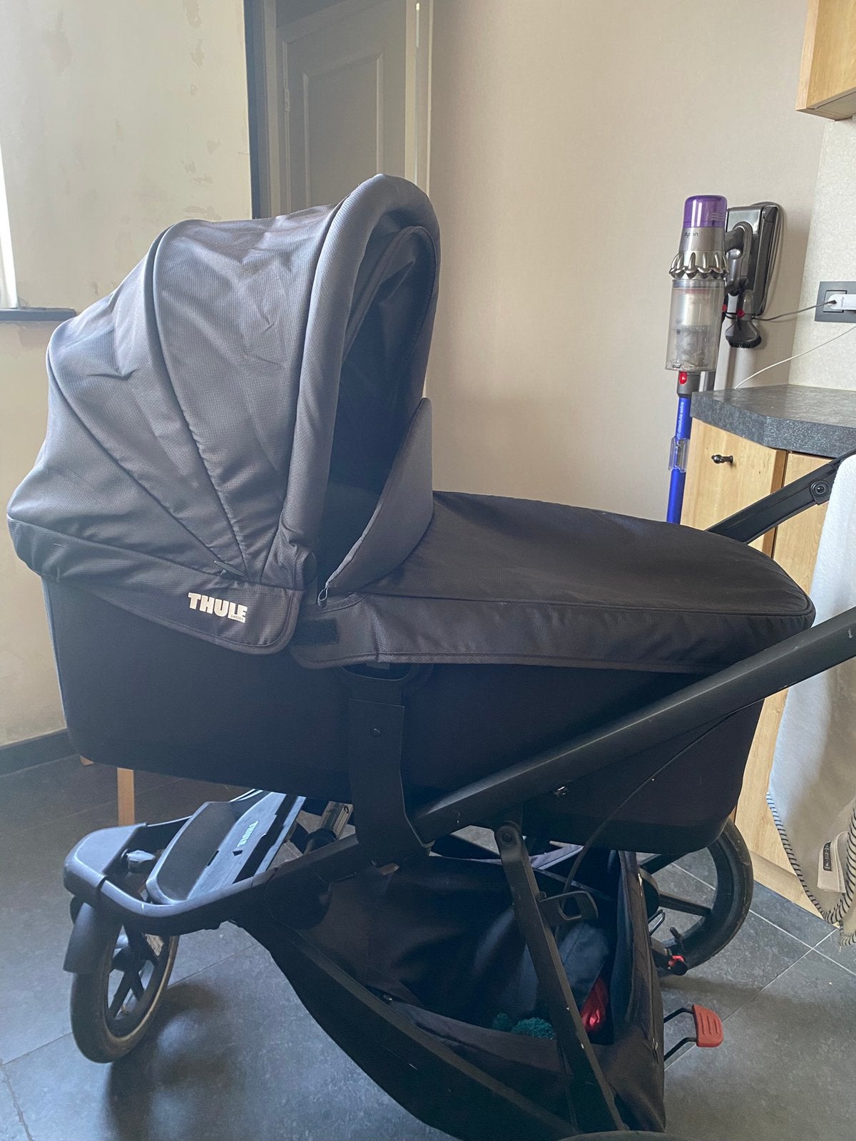 Thule urban glide (2) bassinet- Draagmand, Ophalen, Zo goed als nieuw