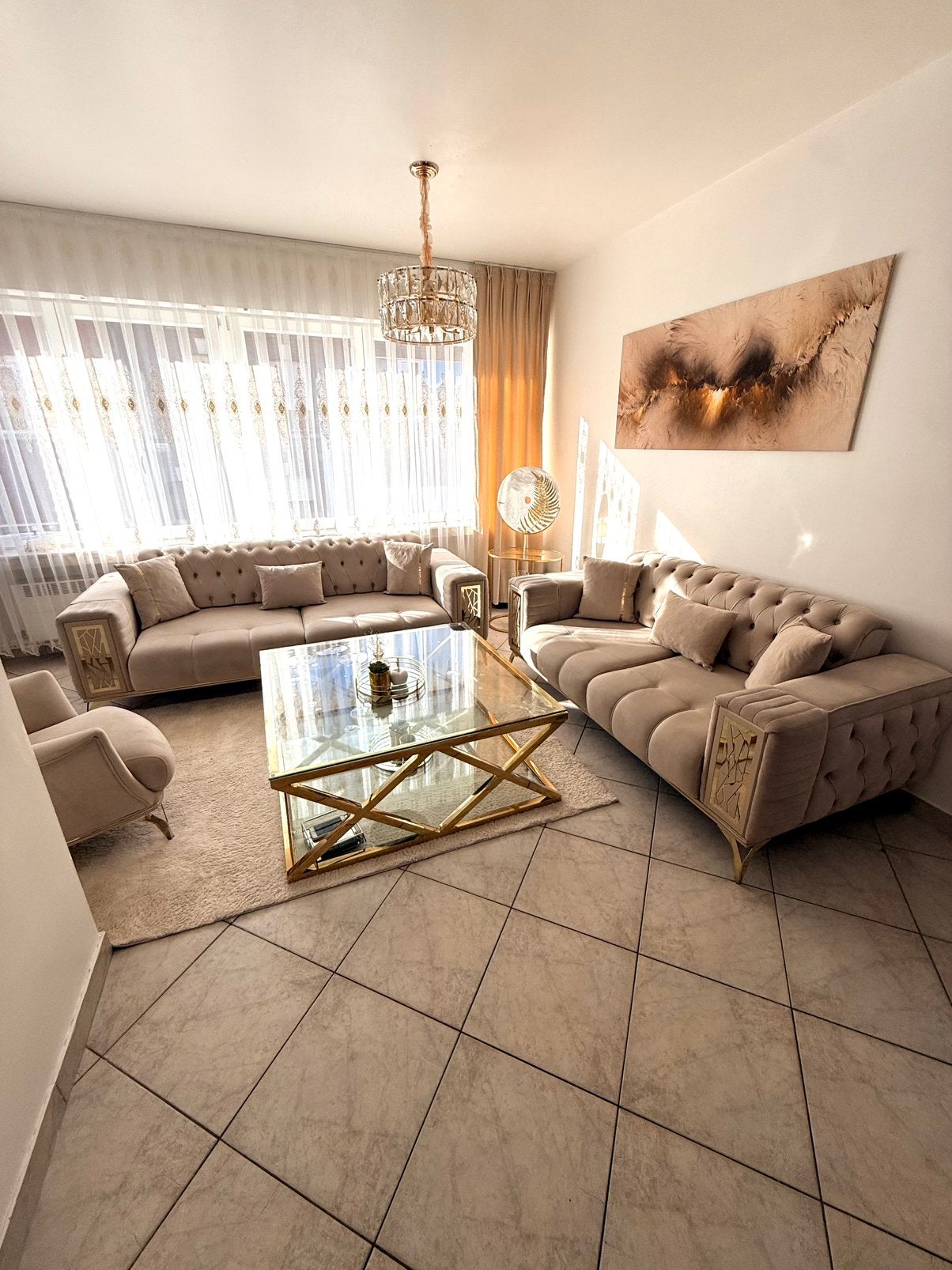 Salonzetels, stoelen, lusters en vitrine te koop, Ophalen, Zo goed als nieuw