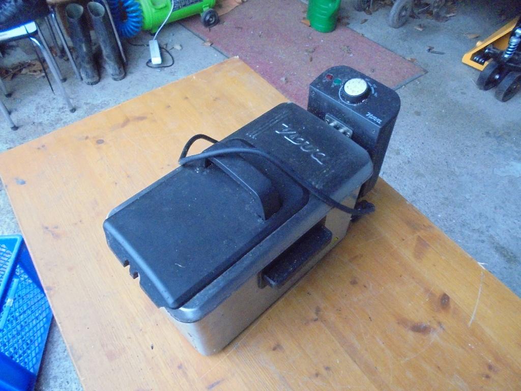 friteuse, Elektronische apparatuur, Frituurpannen, 3 tot 4 liter, Ophalen of Verzenden, Gebruikt, Uitneembare binnenpan