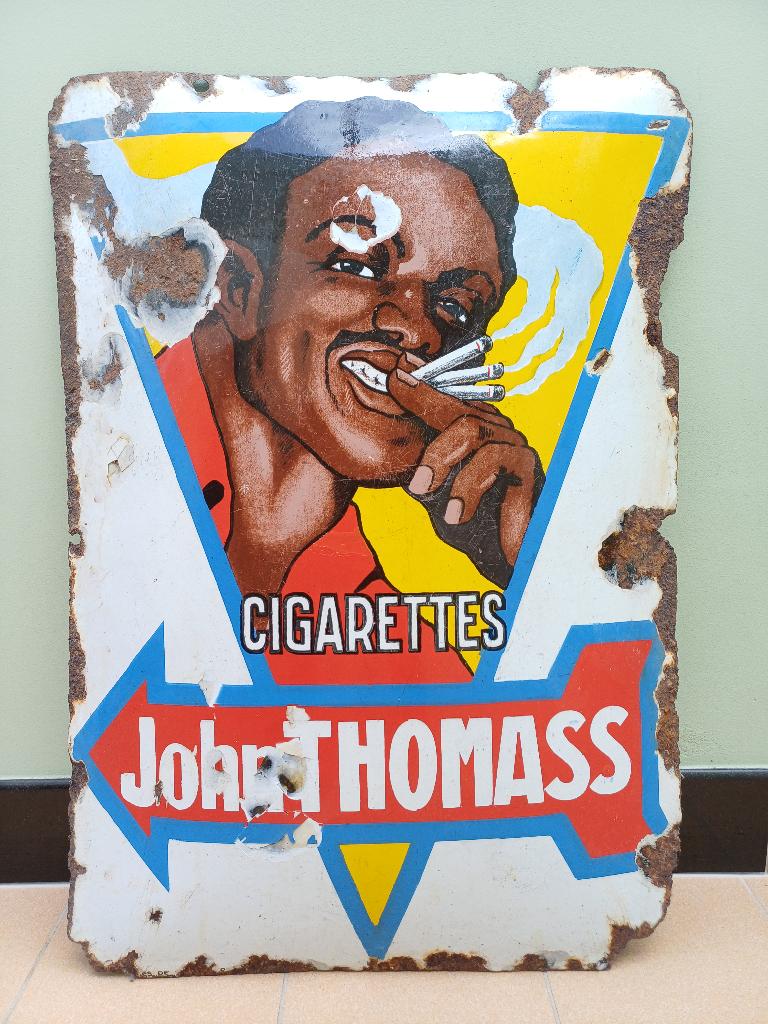 JOHN THOMASS emaille bord Emailleries Koekelberg 1926 TABAK, Verzamelen, Ophalen, Gebruikt, Reclamebord