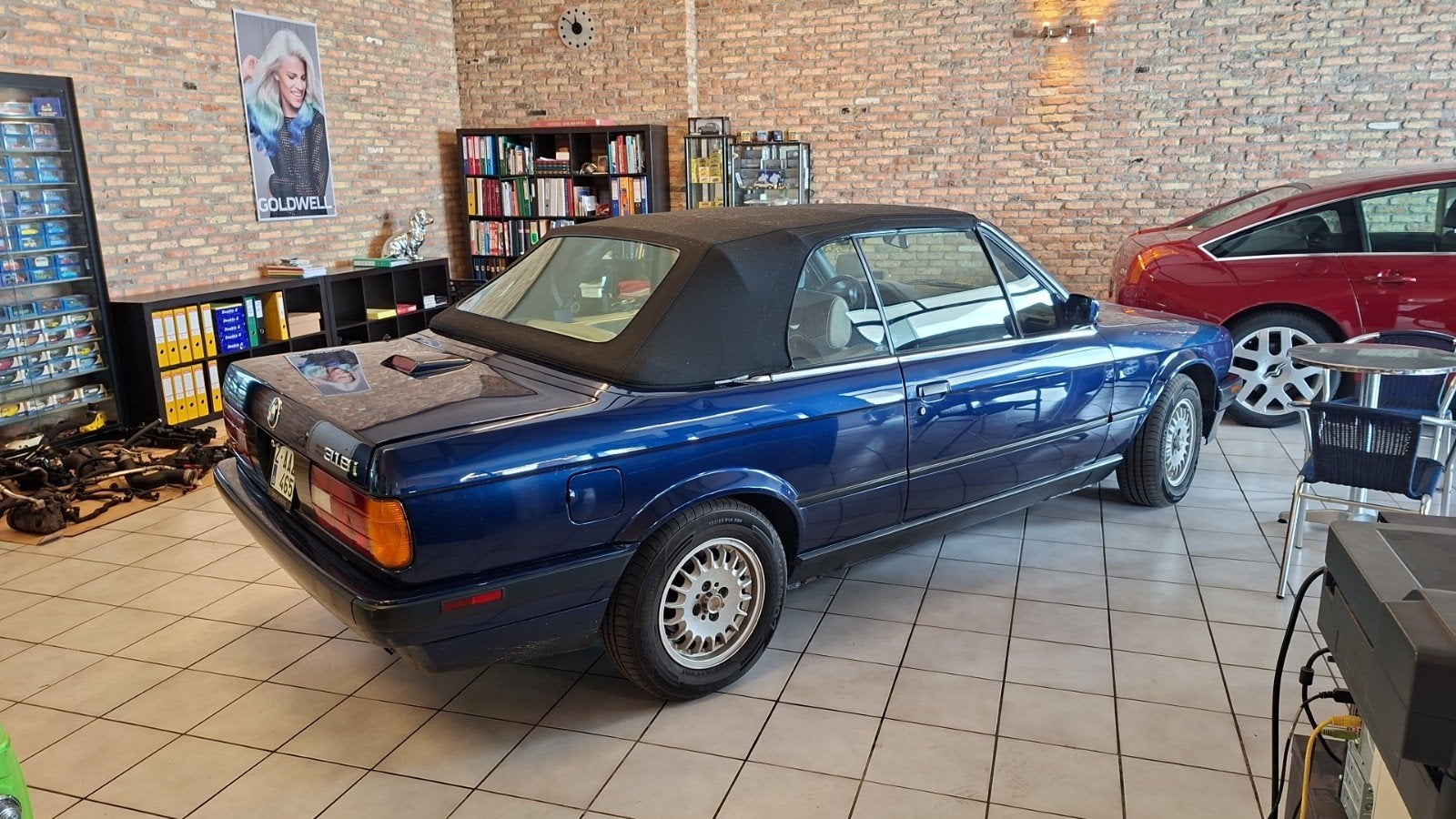 La BMW E30 318 est une bwjr cabriolet de 140 ch 07/1992, Autos, Particulier, Achat, Cabriolet