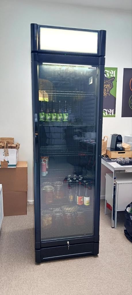 Professionele Drankkoelkast GGM Gastro, Ophalen