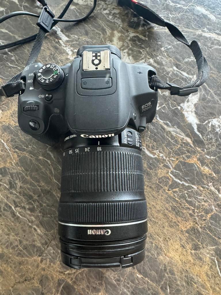 Camera CANON. EOS 700D, Audio, Tv en Foto, Fotocamera's Digitaal, Ophalen, Zo goed als nieuw, Canon