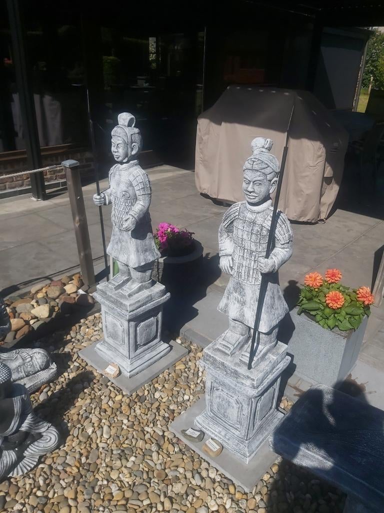 Krijgsheer met zuil beton 120cm hoog, Tuin en Terras, Ophalen, Beton