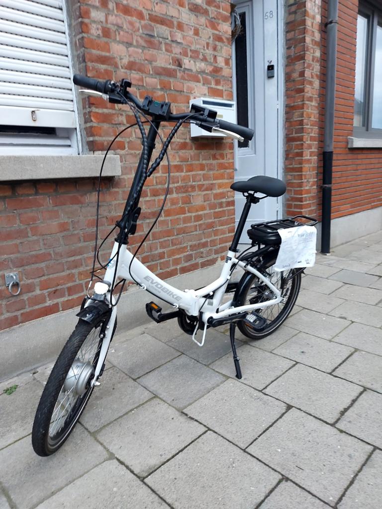 Ebike plooifietsje evobike, Fietsen en Brommers, Fietsen | Vouwfietsen, Ophalen
