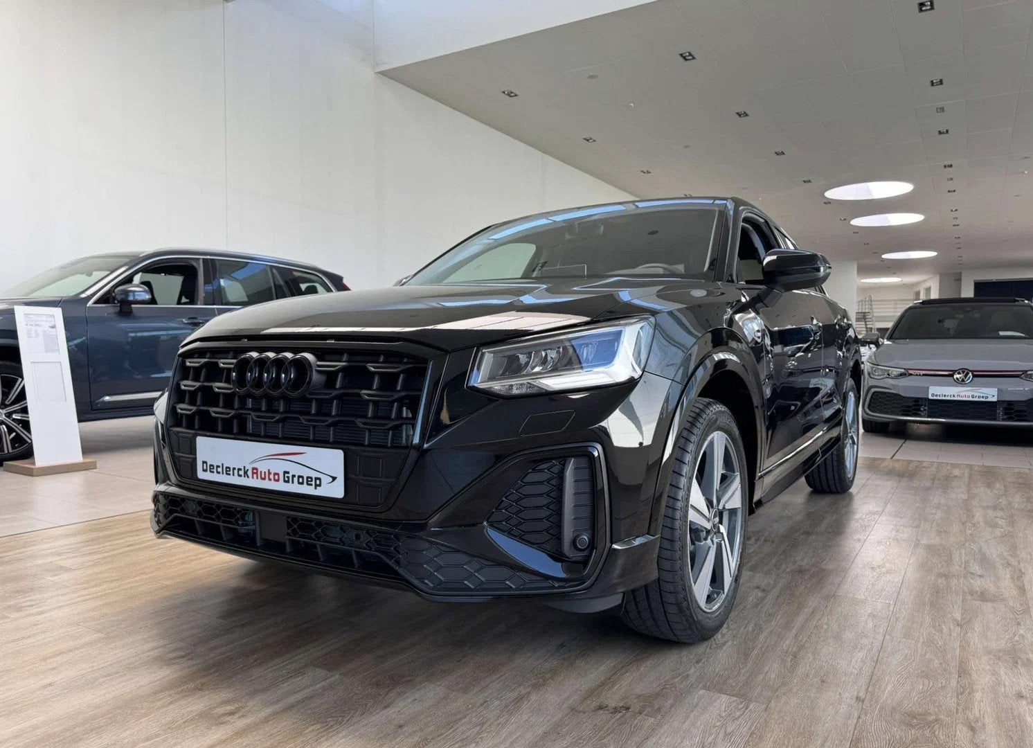 Audi Q2 30TFSI 6V*PACK S-LINE*SHADOW LOOK PLUS*VELE OPTIES*N, Autos, 1330 kg, Achat, 139 g/km, Noir