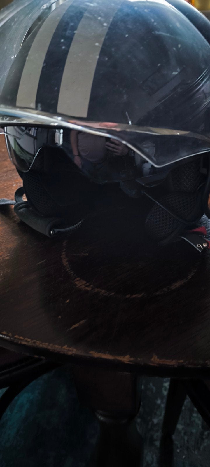 helm, Ophalen of Verzenden, Zo goed als nieuw, Large