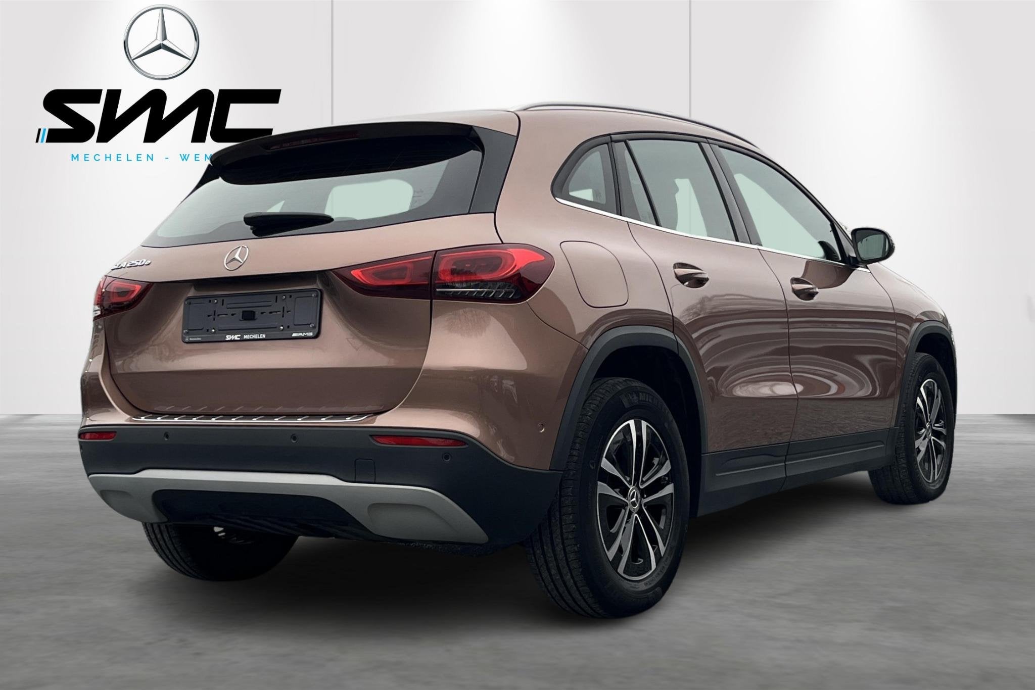 Mercedes-Benz GLA-klasse GLA 250 e Business Line, Auto's, Zwart, 16 kWh, Plug-in hybride, Bedrijf