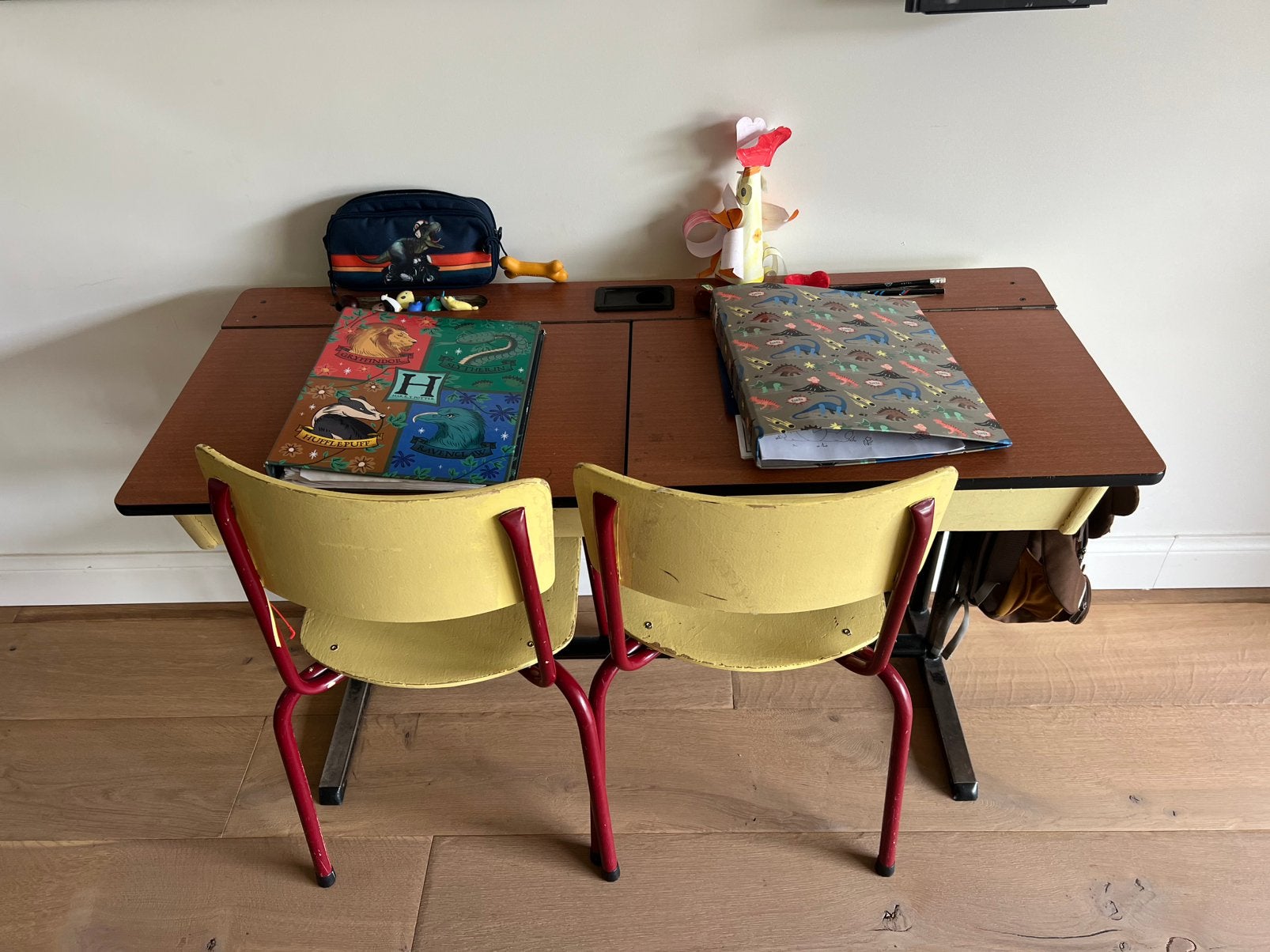 Bureau kinderen - kinderbureau vintage, Ophalen, Zo goed als nieuw